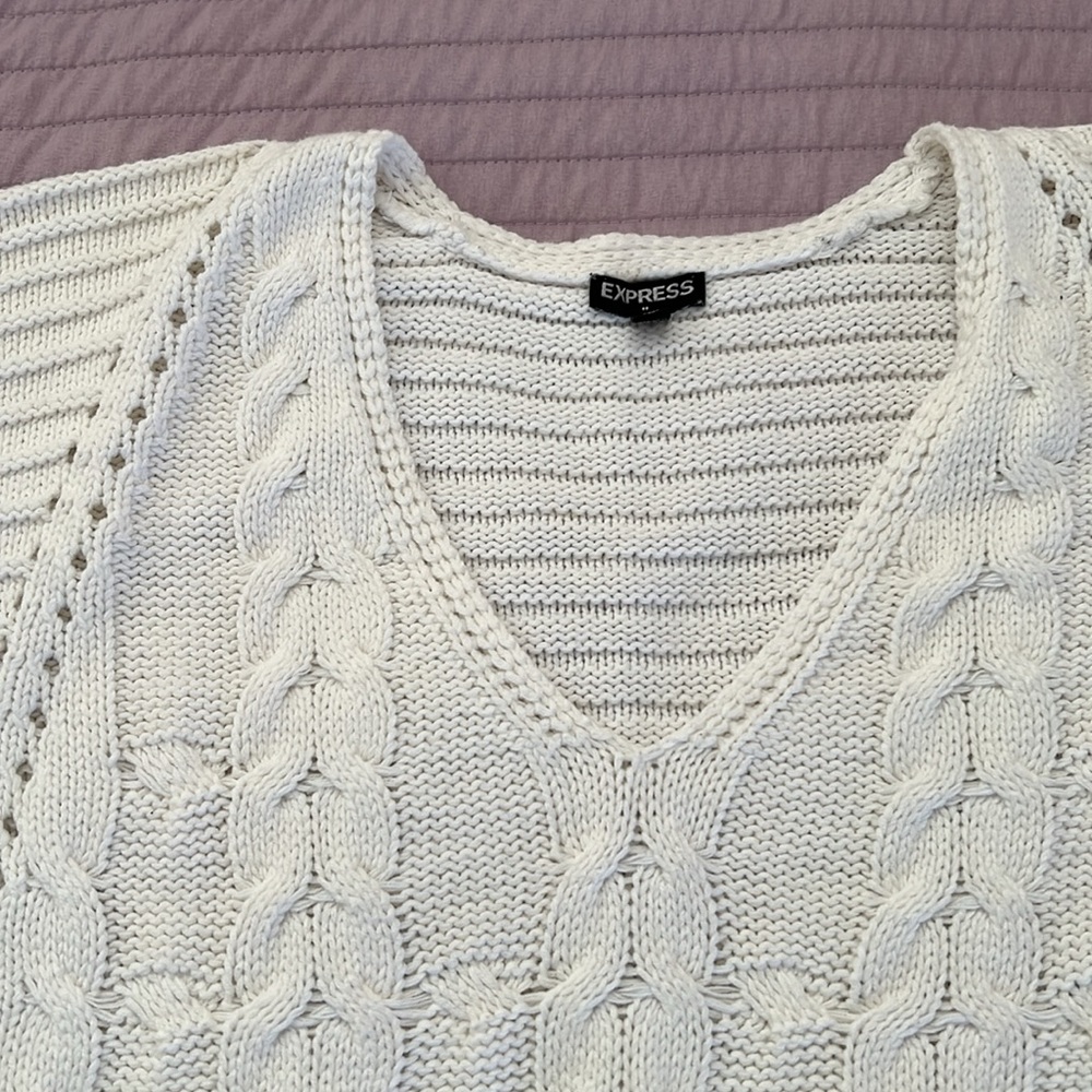 Express Sweater - Picture 3 of 4
